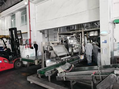 灌云县临港产业区:“赶订单”“忙生产” 企业春节分外忙